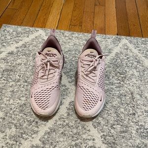 Nike Air Max women’s size 8